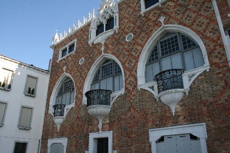 Venezia, Africa. Ecco le due artiste che saranno in laguna per tre mesi per la residenza Art Enclosures