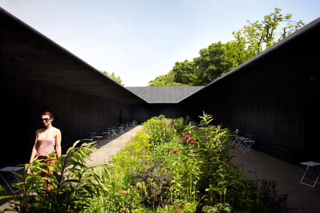 Un giardino segreto ad Hyde Park. È il Serpentine Pavilion, per il 2011 firmato dallo svizzero Peter Zumthor