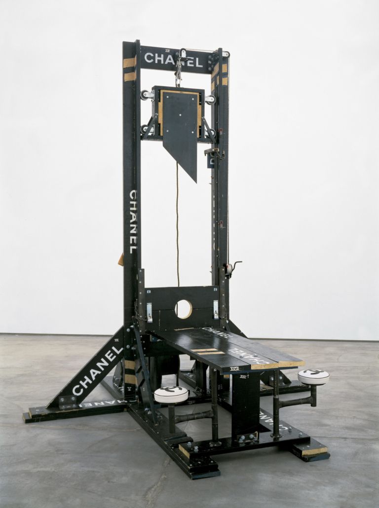 Tom Sachs Chanel Guillotine Breakfast Nook 1998 mixed media Graffiti ad alto volume