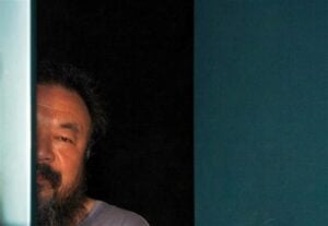 Ultime dall’universo Ai Weiwei. Dal manifesto profetico riemerso alla lista degli oggetti confiscati dalla polizia