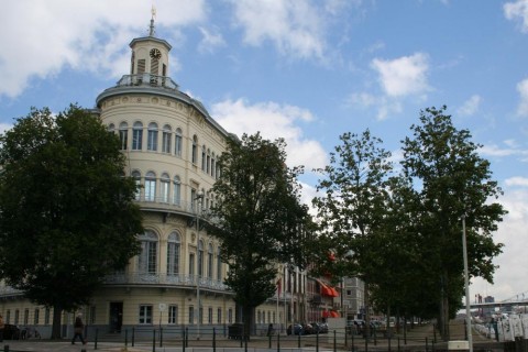 Il Wereldmuseum di Rotterdam L’inizio della fine? L’Olanda taglia i fondi alla cultura, e il Wereldmuseum di Rotterdam mette in vendita parte delle proprie collezioni