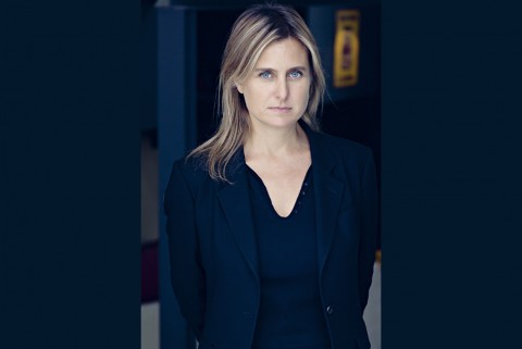 Chiara 2 Italiane da esportazione crescono. Dopo anni a Vassivière Chiara Parisi si guadagna la Capital. E lei il nuovo direttore del programma culturale del Monnaie di Parigi