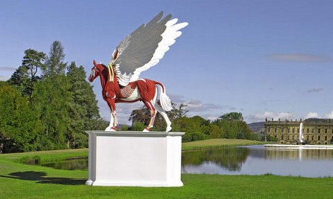 Damien Hirsts Legend at C 007 Art Digest: mitico Damien Hirst. Muraglia o muretti cinesi? Nuova casa per Bice