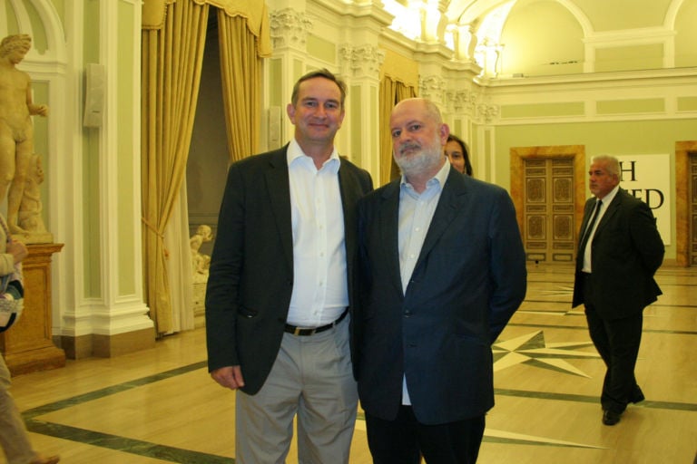 Dan Colen a Palazzo Rospigliosi foto Luca Labanca 1 Three Amigos, e un sacco di gente alle tre (anzi quattro) inaugurazioni. Tante foto di chiccera allo sbarco romano di Massimo de Carlo