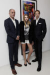 Gagosian gallery Dino Chapman Lily Donaldson and Nick Knight Con la farfalla sul pube. Porno-gadget o copertina d’artista?