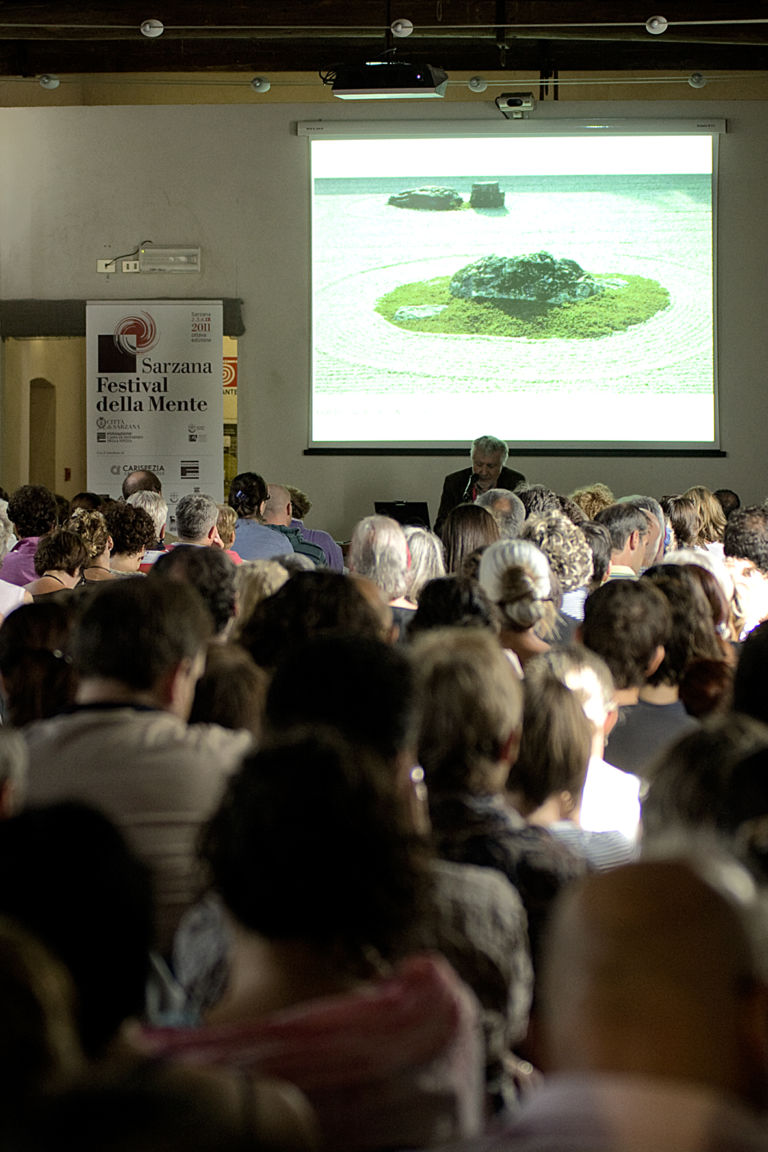 Gian Carlo Calza conferenza Estetica e creatività tra Asia e Occidente La mente di Sarzana