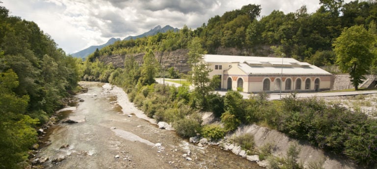 Il sito di Sass Muss foto G De Donà Dolomiti Contemporanee, parte seconda. Cinque nuove mostre, con tanto di padiglione su quattro ruote