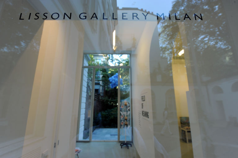 Inaugurazione Lisson Gallery Milano – foto Daniele Venturelli1 E dopo le parole, le immagini: ecco chiccera al megaparty di inaugurazione della Lisson Gallery a Milano