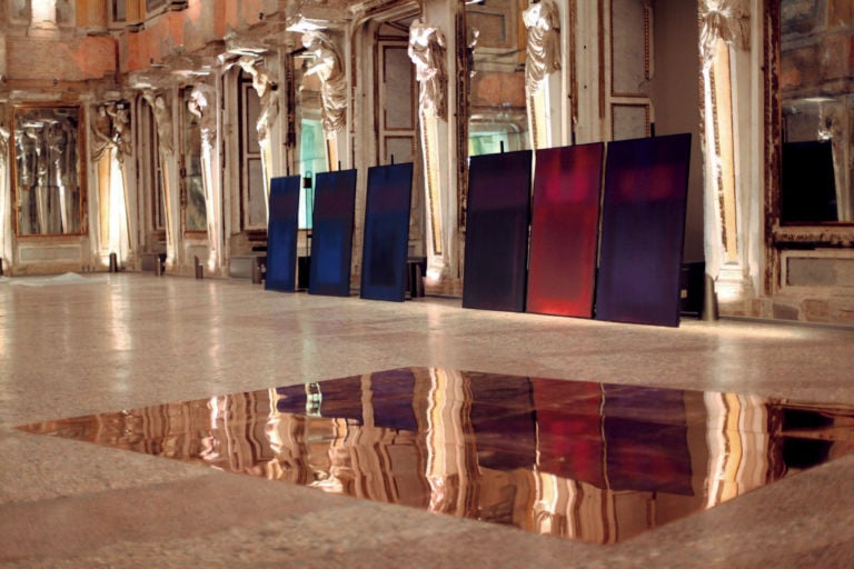 Roberto Ciaccio Sala Cariatidi Palazzo Reale Milano © Davide Comelli3 Il Filosofo, l’Architetto, lo Storico. Pool di curatori da capogiro per la monografica di Roberto Ciaccio a Palazzo Reale di Milano, ecco l'anteprima fotografica