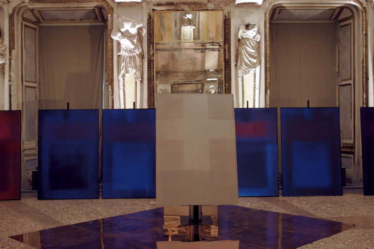 Roberto Ciaccio Sala Cariatidi Palazzo Reale Milano © Davide Comelli5 Il Filosofo, l’Architetto, lo Storico. Pool di curatori da capogiro per la monografica di Roberto Ciaccio a Palazzo Reale di Milano, ecco l'anteprima fotografica