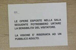 Censura bucolica. Come fai a prendertela con un sindaco che nasconde opere osè, “perché qui il pubblico è rurale”? Accade in Friuli