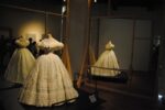 moda italia 449 La Reggia della moda. Tra gli specchi autoportanti di Michele De Lucchi, 150 anni di Made in Italy sfilano alla Venaria Reale. Ancora una foto-anteprima di Artribune