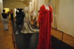 moda italia 725 La Reggia della moda. Tra gli specchi autoportanti di Michele De Lucchi, 150 anni di Made in Italy sfilano alla Venaria Reale. Ancora una foto-anteprima di Artribune