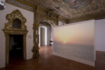 Benny Chircoveduta dellinstallazione courtesy A Palazzo Gallery Brescia Installazioni come dipinti. A Brescia