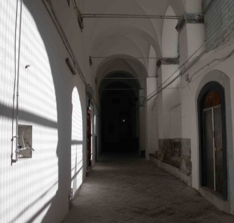 CASAFORTE1 Una Casaforte interdisciplinare e trasversale. A Napoli si torna ai Quartieri Spagnoli, nuovo megaspazio al debutto con un progetto fra teatro e fotografia