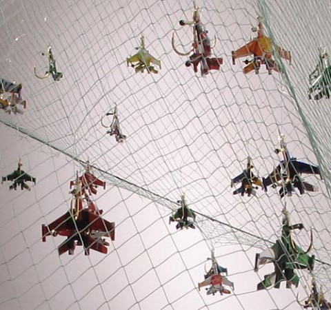 Fishing flies lopera premiata di Cantor Paris Updates: la “bestia nera” dei premi francesi. Va al romeno Mircea Cantor l’edizione 2011 del Prix Duchamp