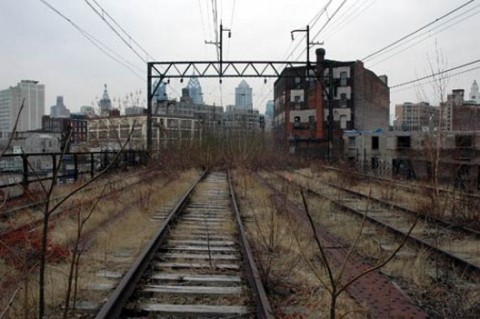 Il Reading Viaduct la futura High Line di Philadelphia Art Digest: DisneyArt in Amazzonia. Sorelle aste sotto scacco. High Viaduct a Philadelphia