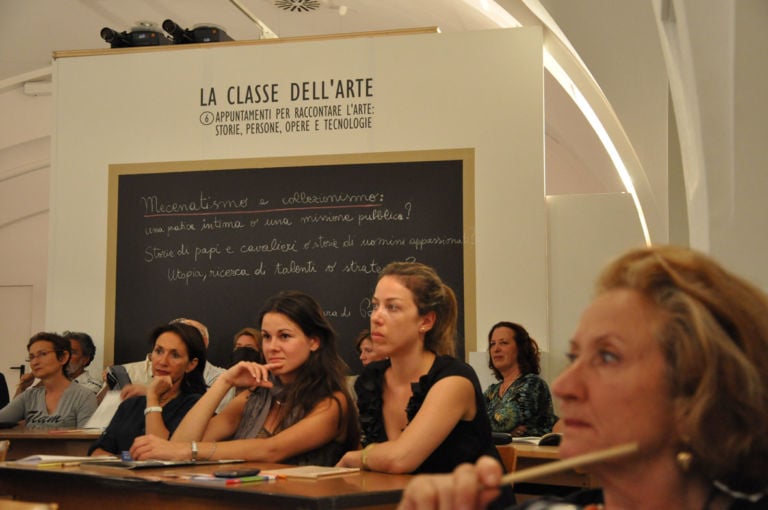 La classe dell’arte Centro Culturale Trevi Bolzano 1 Lo storico, lo scrittore, l’artista, lo studioso. Tutti intorno a un tavolo, per scoprire… che cos’è un’opera d’arte. Accade a Bolzano, nella Classe dell’Arte, mentre su Artribune Television c'è il primo video della serie