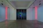 MN Install 008 Aggiornando la voce "artisti italiani oltreconfine": i neon di Maurizio Nannucci di scena a Salisburgo. Su Artribune un foto-report della mostra