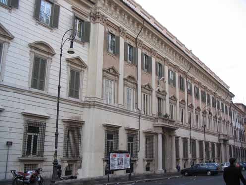 Palazzo Odescalchi a Roma: depredato dai privati? Il caso finisce in Parlamento