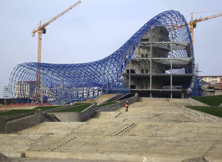 Zaha Hadid Heydar Aliyev Cultural Centre Baku courtesy zaha hadid architects 4 Bello, ma sotto che c’è? Accontentati: direttamente dall’Azerbaijan, ecco l’underwear delle architetture di Zaha Hadid