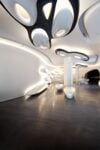 Zaha Hadid Showroom Roca Londra 3 Toilette griffata Zaha. Fra un Riba Award e l’altro, la grande Hadid trova il tempo per lavorare allo showroom di un’azienda di bagni. Una gallery da non perdere…