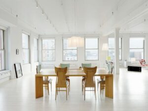 La Abramovic vende il loft. Chi si vuol comprare il pied a terre newyorkese di Marina? In rete le fotografie delle case comprate e vendute dai vip, e non mancano gli artisti contemporanei…