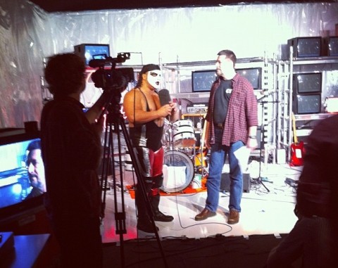 lucky pdf London Updates. Un programma tv in diretta da Frieze? Ci pensa il collettivo LuckyPDF. Ma attenzione, volano cazzotti…