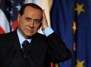   Berlusconi su Netflix. Sorprese nel documentario ispirato alla biografia scritta da Alan Friedman