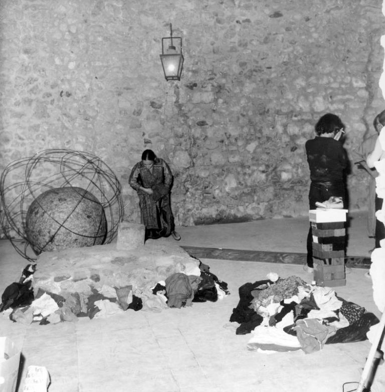 Arte Povera + Azioni Povere Amalfi 1968 6 Il “ribaltone” di Cicelyn al Madre. Via dalla mostra dell’Arte Povera gli storici documenti di Lia Rumma, bisogna far spazio per la Transavanguardia