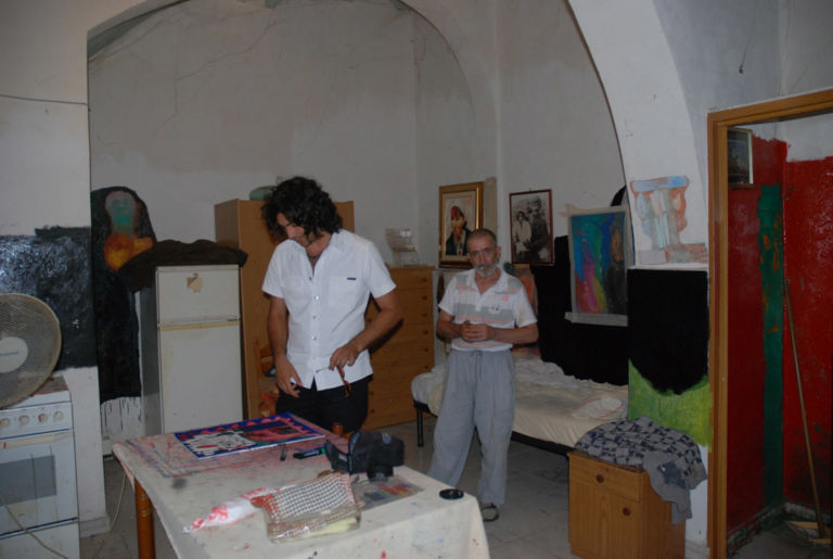 Giovanni Bosco nel 2009 durante le riprese del film di ZEPstudio Arte e disagio mentale, nell’incredibile storia di Giovanni Bosco. Una mostra a Roma e su Artribune Television il film