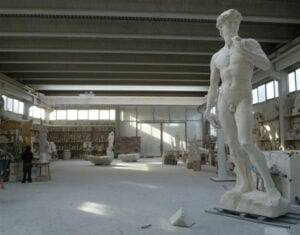 Le Cave Michelangelo secondo Luciano Massari. Laddove l’opera si materializza