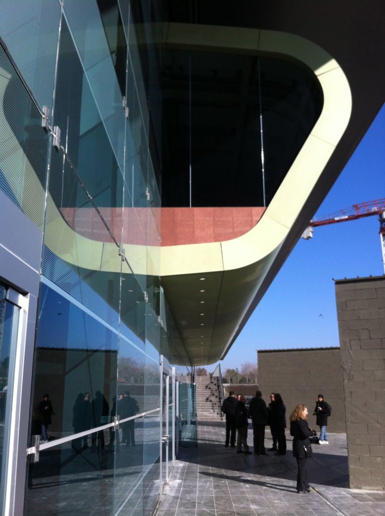 Inaugurazione Stazione Tiburtina Roma 11 Scatto da Alta Velocità, inaugurata a Roma la nuova Stazione Tiburtina (ma tutto quel che c'è intorno rimane come prima, nonostante le promesse). Ecco tutte le foto di edificio & opening