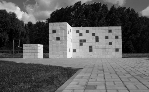 Jack Sal White Wash ll A monument to the victims of the 1946 2006 I Martedì Critici guardano oltreconfine. L'americano Jack Sal è il prossimo ospite dei talk romani, e intanto arriva il videoreport su Luca Vitone