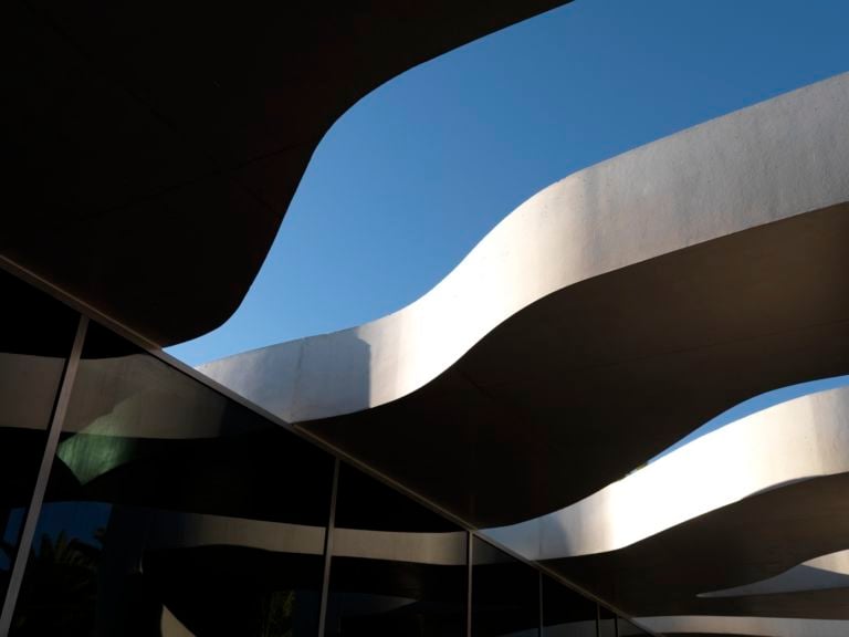 Musée Jean Cocteau Rudy Ricciotti Architecte photos © Olivier Amsellem 2 La casa di Jean Cocteau in Costa Azzurra. Ecco tutte le foto del nuovo museo firmato a Mentone da Rudy Ricciotti