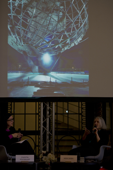 Platform Chantal Pontbriand e Saskia Sassen c Marc Dommage Ancora Parigi, ancora fotografia. Ultime riflessioni intorno a Paris Photo