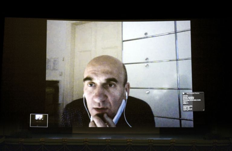 SDA 2011 Lecture di Armin Linke in collegamento skype con il Cinema Odeom Terza giornata a Firenze per Lo schermo dell’arte. Ecco i trailer dei film di oggi, e la fotocronaca di ieri al cinema Odeon…