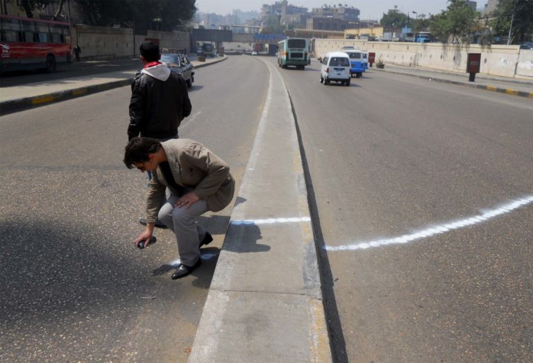 Tracing the course of minaret shadow Alessandro Quaranta nel traffico di El Cairo durante la residenza a Townhouse Gallery Torino Updates: ecco i nuovi borsisti di Resò, network di residenze d’artista. Che si presenta anche ad Artissima