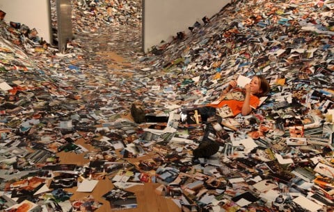 24 hrs photos installation by erik kessels Foam Whats next c gijs van den berg Musealizzare la fotografia