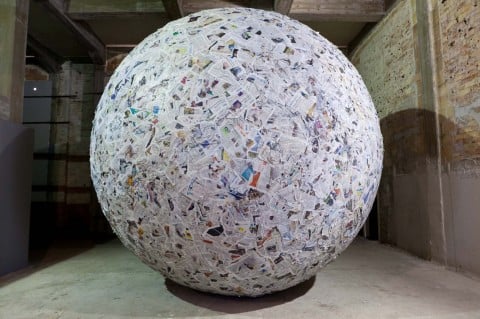 Arte Povera a Bari Michelangelo Pistoletto Sfera di giornali 1966 Arte e giornalismo