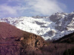 La catena dellAtlante Sulle cime innevate del… Marocco. Angelo Bellobono al lavoro con gli studenti di Marrakech, mentre prepara un progetto per le montagne dell’Atlante. Ecco un po’ di foto