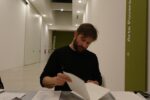 Marco Keflish Libri d’artista a ritmo di Indie Rock. Alla Triennale di Milano si presenta la nuova collana Caratteri, e la colonna sonora è degli Afterhours. Ecco la nostra fotogallery