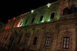 Salvatore Mauro Fratelli d Italia Piazza Santa Croce LecceB C’è stato anche il nude-show by Franco Losvizzero. Ma l’opening era per le nuove lucidartista in salsa leccese, ecco il foto tour di Artribune