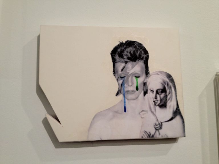 Art Los Angeles Contemporary. Bowie come la Madonna piangente.Annie Wharton Gallery. Los Angeles Updates: collezionisti in jeans e sneakers, pochi VIP e zero popstar milionarie. Ma a Contemporary si vende tanto, e a tanto