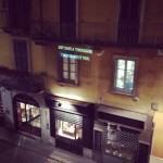Conferenza Affordable Art Fair Appartamento Lago Milano 9 Cosa bolle nella pentola di Affordable Art Fair? Tante novità per la seconda edizione, oltre a un risotto alla Mantovana. Cronaca di una conferenza stampa in stile Appartamento Lago…