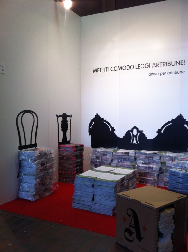 stand Artribune 2 Mettetevi comodi. Ma soprattutto cercate lo stand Artribune ad Arte Fiera, sono tante le sorprese che vi attendono. Ecco qualche immagine per individuarlo prima