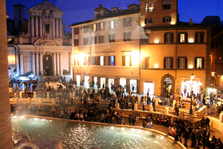 00 Fontana di Trevi da Palazzo Poli Luca Pignatelli, l’immagine e la riproduzione. Riflessioni a margine di una mostra