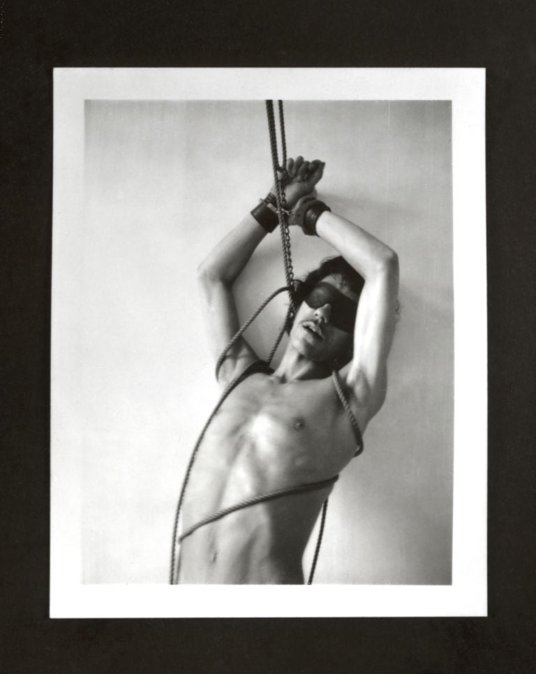 1. Senza titolo boundage 1973 Polaroid Mapplethorpe: la perfezione dello scatto