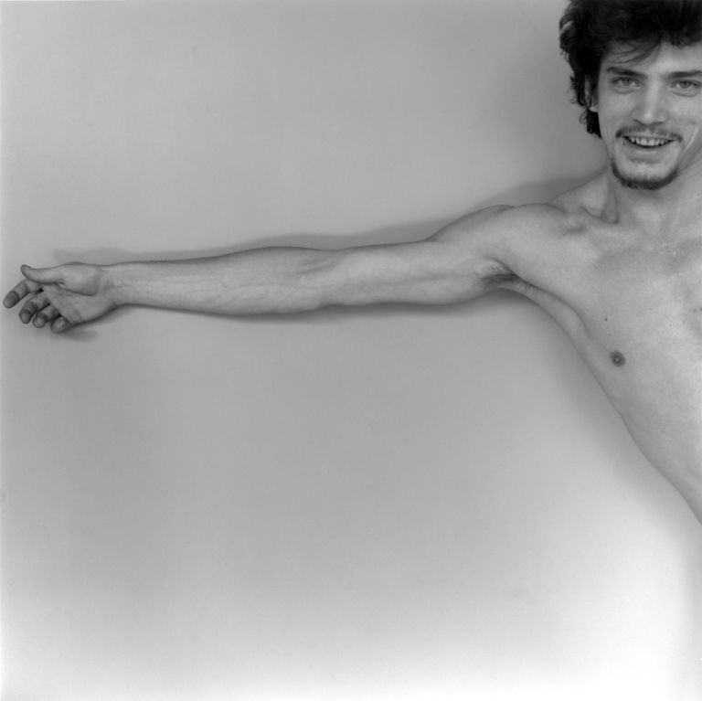 2. Autoritratto 1975 Mapplethorpe: la perfezione dello scatto