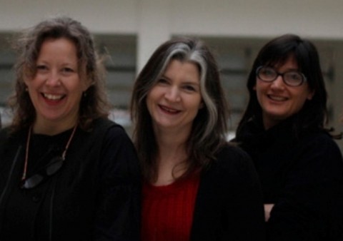 Da sinistra Katrin Sigurdardottir Mary Ceruti e Ilaria Bonacossa Mica male, come Piano B. Uscita dalla corsa per Artissima, Ilaria Bonacossa si ritrova co-curatrice del padiglione islandese alla Biennale del 2013. Artista Katrin Sigurdardottir